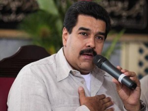 Durante un discurso en Caracas el fin de semana, el presidente Maduro, dijo: "Los capitalistas especulan y roban como nosotros". El lapsus bien podría transformarse en un sinceramiento de la burocracia que se expresa en su gobierno.