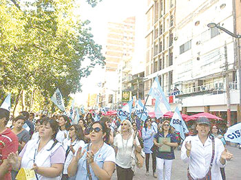 Marcha docentes en Santiago web